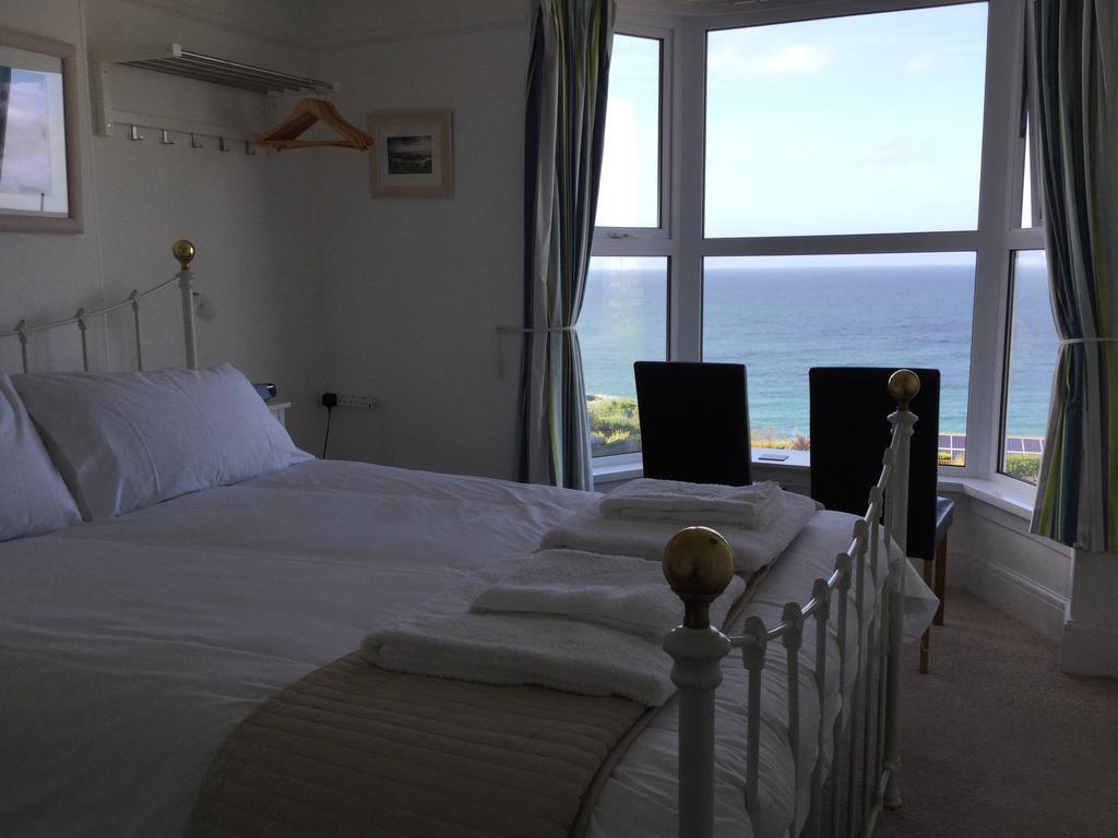 Ten Ocean View St Ives Quarto foto